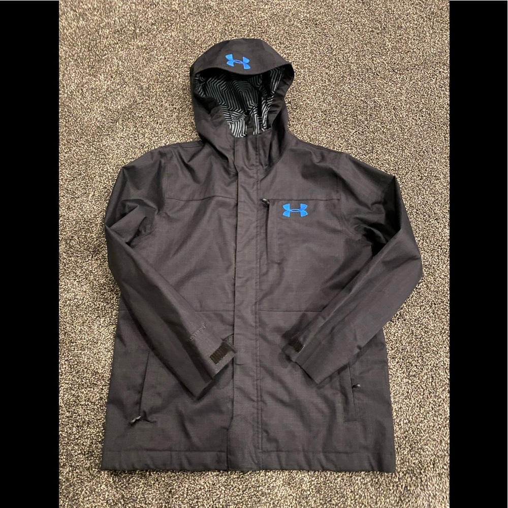 Under Armour Coldgear infrared jacket Size YM hooded